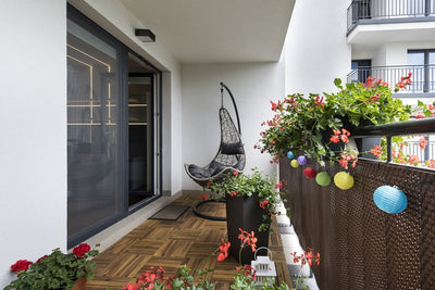 How to Decorate a Balcony
